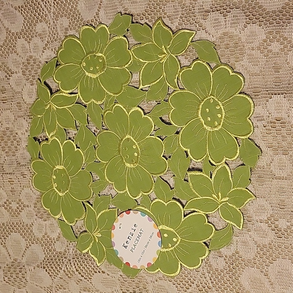 Six Kenzie Placemats